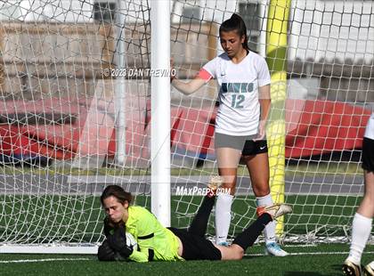 Thumbnail 2 in Hickory vs First Colonial (VHSL 5A Region Semifinal)  photogallery.