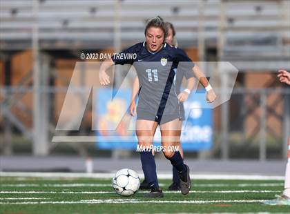 Thumbnail 3 in Hickory vs First Colonial (VHSL 5A Region Semifinal)  photogallery.