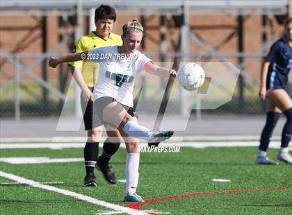 Thumbnail 1 in Hickory vs First Colonial (VHSL 5A Region Semifinal)  photogallery.
