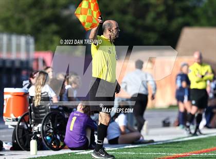 Thumbnail 1 in Hickory vs First Colonial (VHSL 5A Region Semifinal)  photogallery.