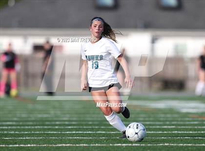 Thumbnail 2 in Hickory vs First Colonial (VHSL 5A Region Semifinal)  photogallery.