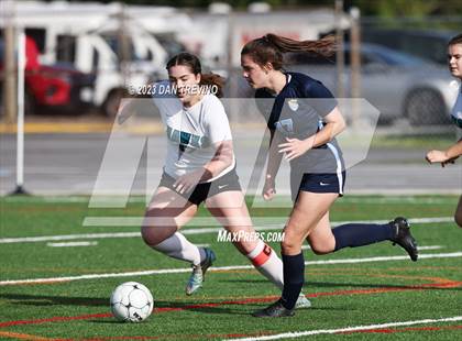 Thumbnail 3 in Hickory vs First Colonial (VHSL 5A Region Semifinal)  photogallery.