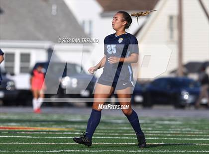 Thumbnail 3 in Hickory vs First Colonial (VHSL 5A Region Semifinal)  photogallery.