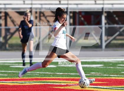 Thumbnail 1 in Hickory vs First Colonial (VHSL 5A Region Semifinal)  photogallery.