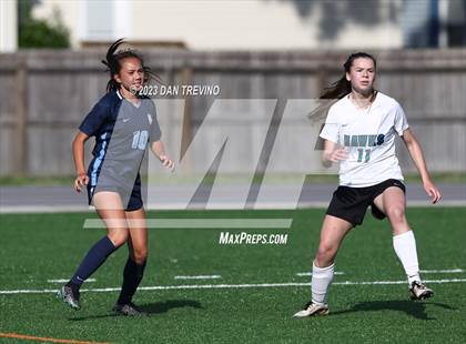 Thumbnail 1 in Hickory vs First Colonial (VHSL 5A Region Semifinal)  photogallery.