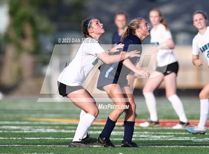 Thumbnail 3 in Hickory vs First Colonial (VHSL 5A Region Semifinal)  photogallery.