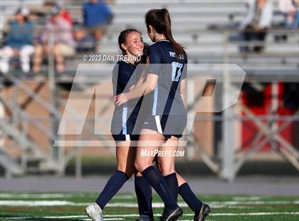 Thumbnail 1 in Hickory vs First Colonial (VHSL 5A Region Semifinal)  photogallery.
