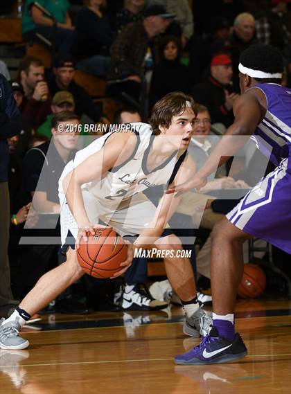 Thumbnail 1 in Garfield vs. Lake Oswego (Les Schwab Invitational) photogallery.