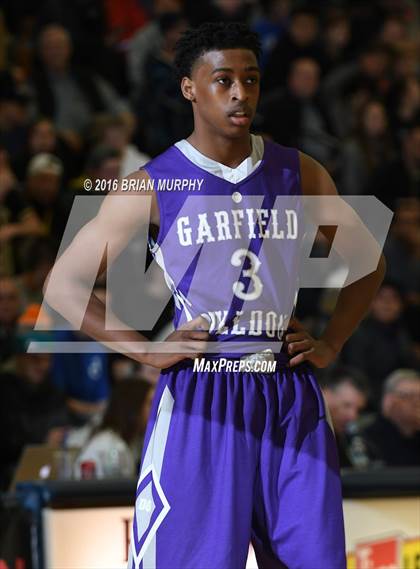 Thumbnail 2 in Garfield vs. Lake Oswego (Les Schwab Invitational) photogallery.