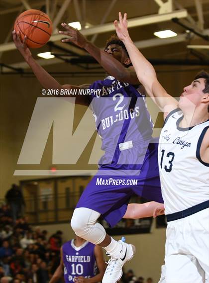 Thumbnail 3 in Garfield vs. Lake Oswego (Les Schwab Invitational) photogallery.