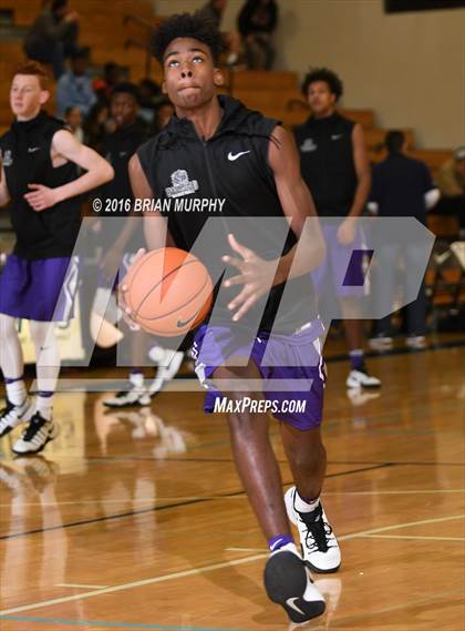 Thumbnail 2 in Garfield vs. Lake Oswego (Les Schwab Invitational) photogallery.