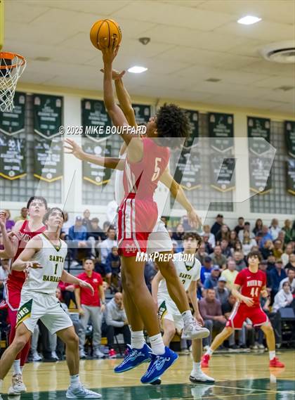 Thumbnail 2 in Mater Dei vs Santa Barbara (CIF-SS D1 Quarterfinals) photogallery.