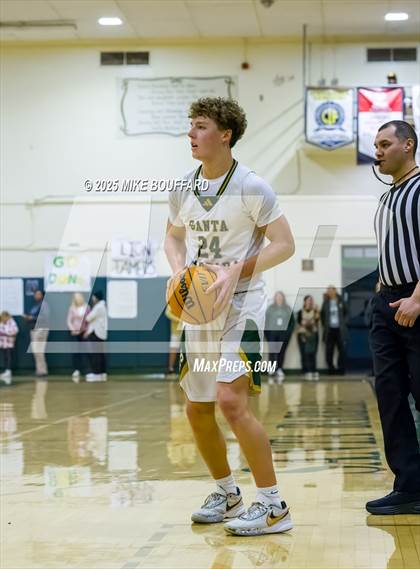 Thumbnail 1 in Mater Dei vs Santa Barbara (CIF-SS D1 Quarterfinals) photogallery.