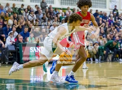 Thumbnail 3 in Mater Dei vs Santa Barbara (CIF-SS D1 Quarterfinals) photogallery.