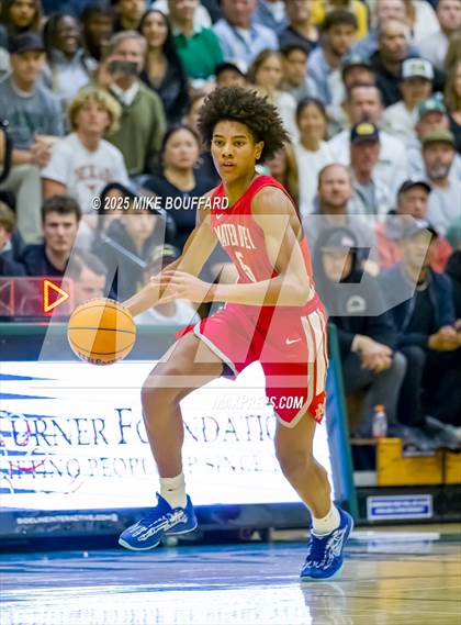 Thumbnail 2 in Mater Dei vs Santa Barbara (CIF-SS D1 Quarterfinals) photogallery.