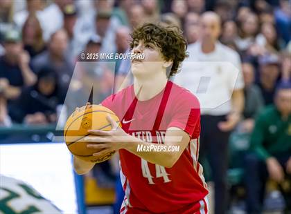 Thumbnail 3 in Mater Dei vs Santa Barbara (CIF-SS D1 Quarterfinals) photogallery.