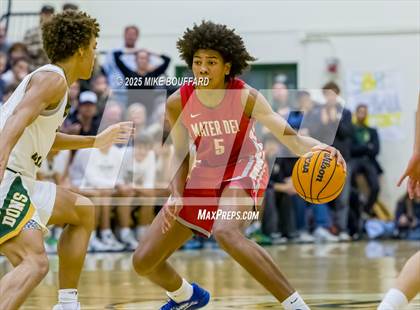 Thumbnail 2 in Mater Dei vs Santa Barbara (CIF-SS D1 Quarterfinals) photogallery.