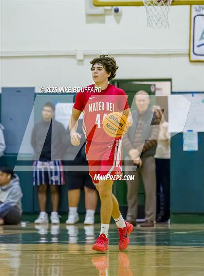 Thumbnail 3 in Mater Dei vs Santa Barbara (CIF-SS D1 Quarterfinals) photogallery.