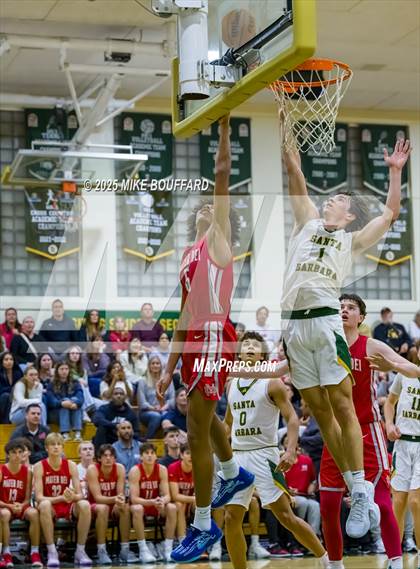 Thumbnail 2 in Mater Dei vs Santa Barbara (CIF-SS D1 Quarterfinals) photogallery.