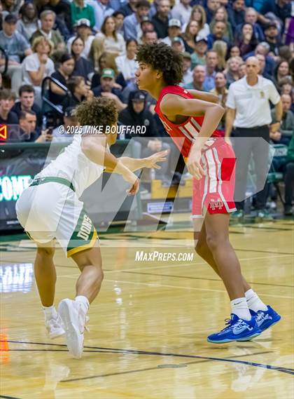 Thumbnail 2 in Mater Dei vs Santa Barbara (CIF-SS D1 Quarterfinals) photogallery.