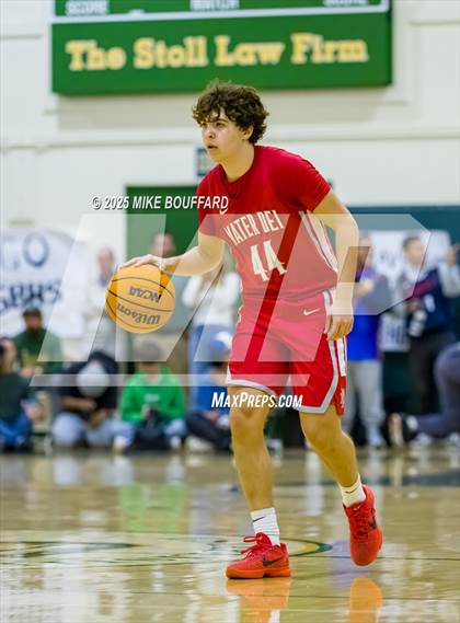 Thumbnail 3 in Mater Dei vs Santa Barbara (CIF-SS D1 Quarterfinals) photogallery.