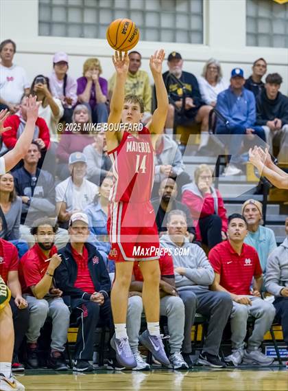 Thumbnail 3 in Mater Dei vs Santa Barbara (CIF-SS D1 Quarterfinals) photogallery.