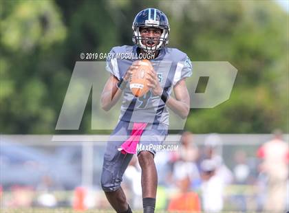 Thumbnail 1 in Raines @ Ribault photogallery.
