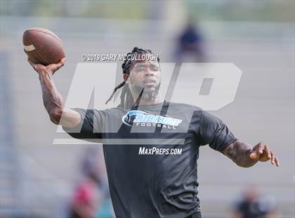 Thumbnail 3 in Raines @ Ribault photogallery.