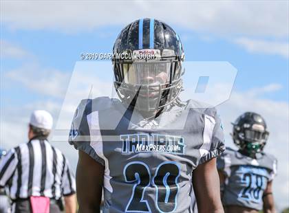 Thumbnail 1 in Raines @ Ribault photogallery.