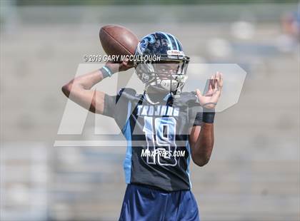 Thumbnail 2 in Raines @ Ribault photogallery.