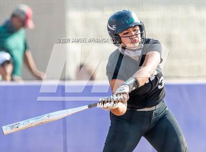 Thumbnail 2 in Millard West vs. Elkhorn South photogallery.