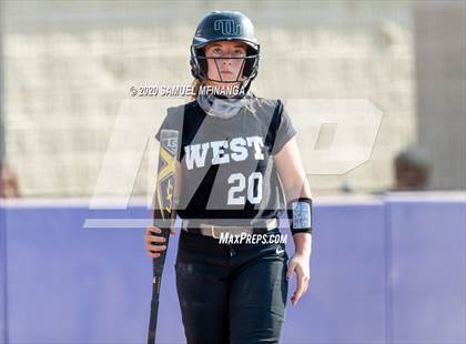 Thumbnail 3 in Millard West vs. Elkhorn South photogallery.