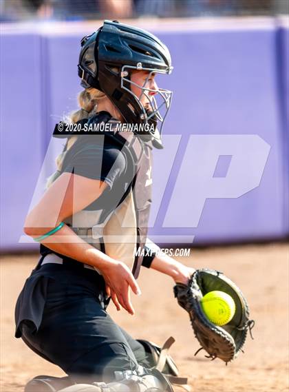 Thumbnail 2 in Millard West vs. Elkhorn South photogallery.