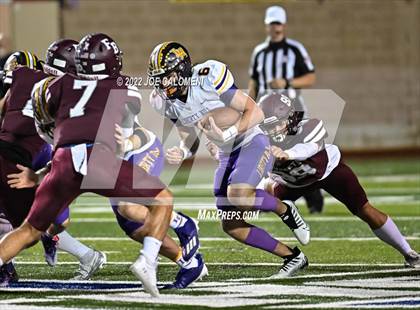 Thumbnail 2 in Liberty Hill vs Flour Bluff (UIL 5A Region 4 Quarterfinal) photogallery.
