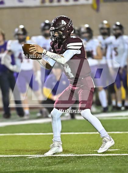 Thumbnail 1 in Liberty Hill vs Flour Bluff (UIL 5A Region 4 Quarterfinal) photogallery.