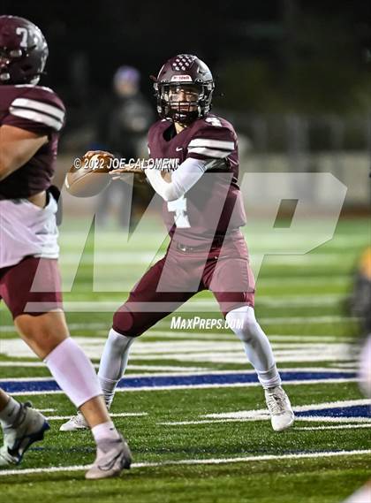Thumbnail 2 in Liberty Hill vs Flour Bluff (UIL 5A Region 4 Quarterfinal) photogallery.