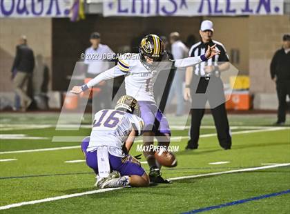 Thumbnail 1 in Liberty Hill vs Flour Bluff (UIL 5A Region 4 Quarterfinal) photogallery.