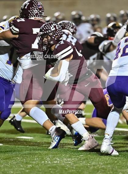 Thumbnail 2 in Liberty Hill vs Flour Bluff (UIL 5A Region 4 Quarterfinal) photogallery.