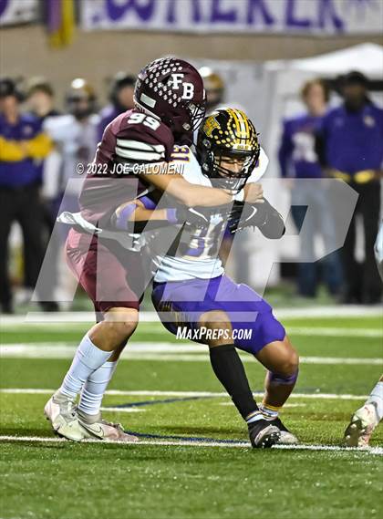 Thumbnail 1 in Liberty Hill vs Flour Bluff (UIL 5A Region 4 Quarterfinal) photogallery.