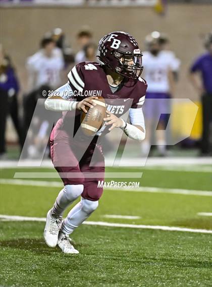 Thumbnail 1 in Liberty Hill vs Flour Bluff (UIL 5A Region 4 Quarterfinal) photogallery.