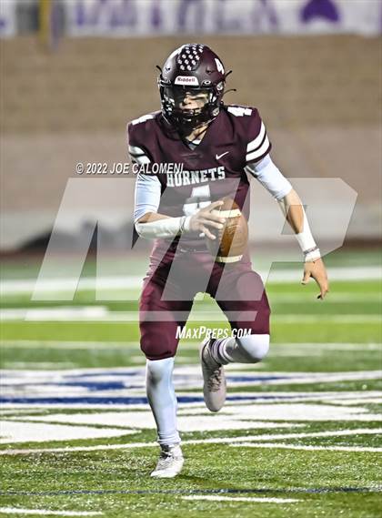 Thumbnail 1 in Liberty Hill vs Flour Bluff (UIL 5A Region 4 Quarterfinal) photogallery.