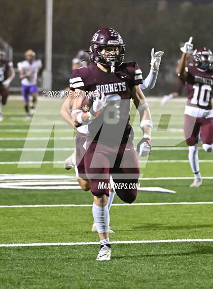 Thumbnail 1 in Liberty Hill vs Flour Bluff (UIL 5A Region 4 Quarterfinal) photogallery.