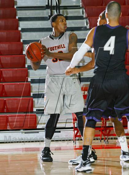 Thumbnail 1 in Foothill vs. Franklin (Common Good Classic) photogallery.