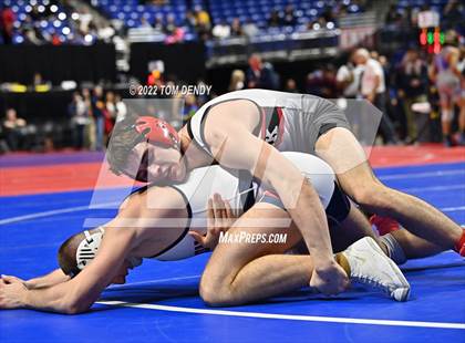 Thumbnail 2 in UIL State Championships - 5A 160lb Final photogallery.