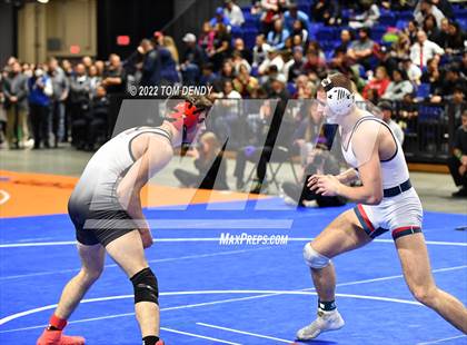 Thumbnail 3 in UIL State Championships - 5A 160lb Final photogallery.