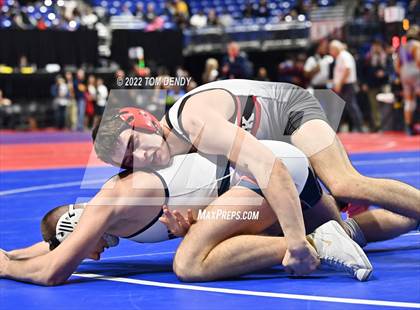 Thumbnail 1 in UIL State Championships - 5A 160lb Final photogallery.