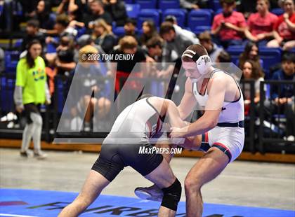 Thumbnail 2 in UIL State Championships - 5A 160lb Final photogallery.
