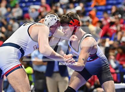 Thumbnail 3 in UIL State Championships - 5A 160lb Final photogallery.