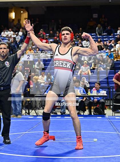 Thumbnail 3 in UIL State Championships - 5A 160lb Final photogallery.