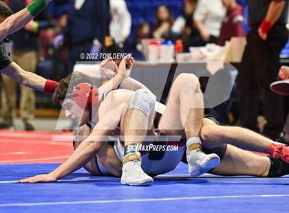 Thumbnail 3 in UIL State Championships - 5A 160lb Final photogallery.